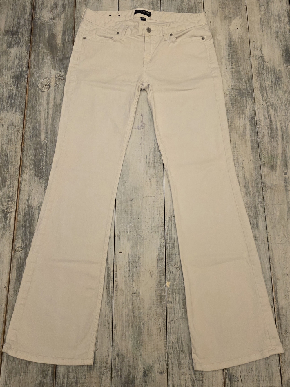 Banana Republic Women's White Wide Leg Slightly Flared Jeans sz 8/29